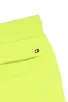 Pantaloni scurți ESSENTIAL | Regular Fit Tommy Hilfiger 	verde lime	